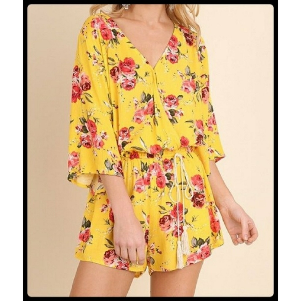 🌹Yellow Floral Romper